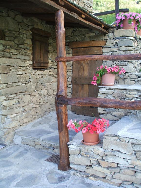 Molini di Triora Agriturismo La Fontana Dell'Olmo酒店 外观 照片